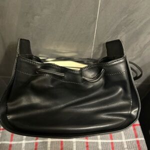 Oak and fort classic Elegant Black Leather Women's Bag